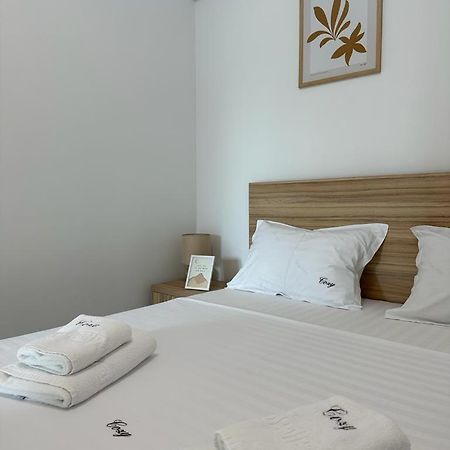 Cozy Holidays In Center Of Suceava Esplanada Екстериор снимка